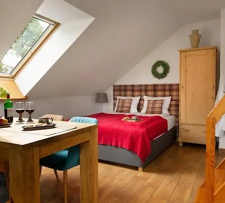 Apartamenty U Harrego I Przy Stawie Spa Z Klimatyzacja, Balia, Sauna, Ogrodem I Parkingiem Kudowa Zdroj Exterior photo
