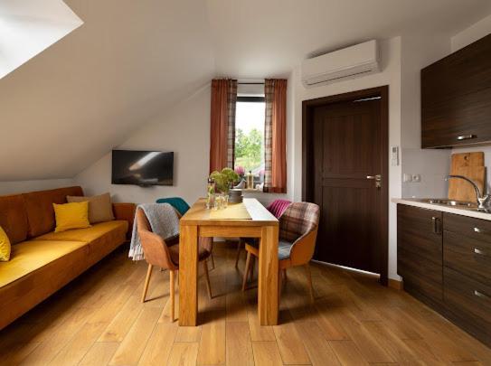 U Harrego I Przy Stawie Z Klimatyzacja, Balia, Sauna, Ogrodem I Parkingiem Apartment Kudowa Zdroj